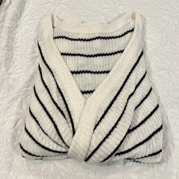 Market&Spruce sweater. - Picture 5 of 5